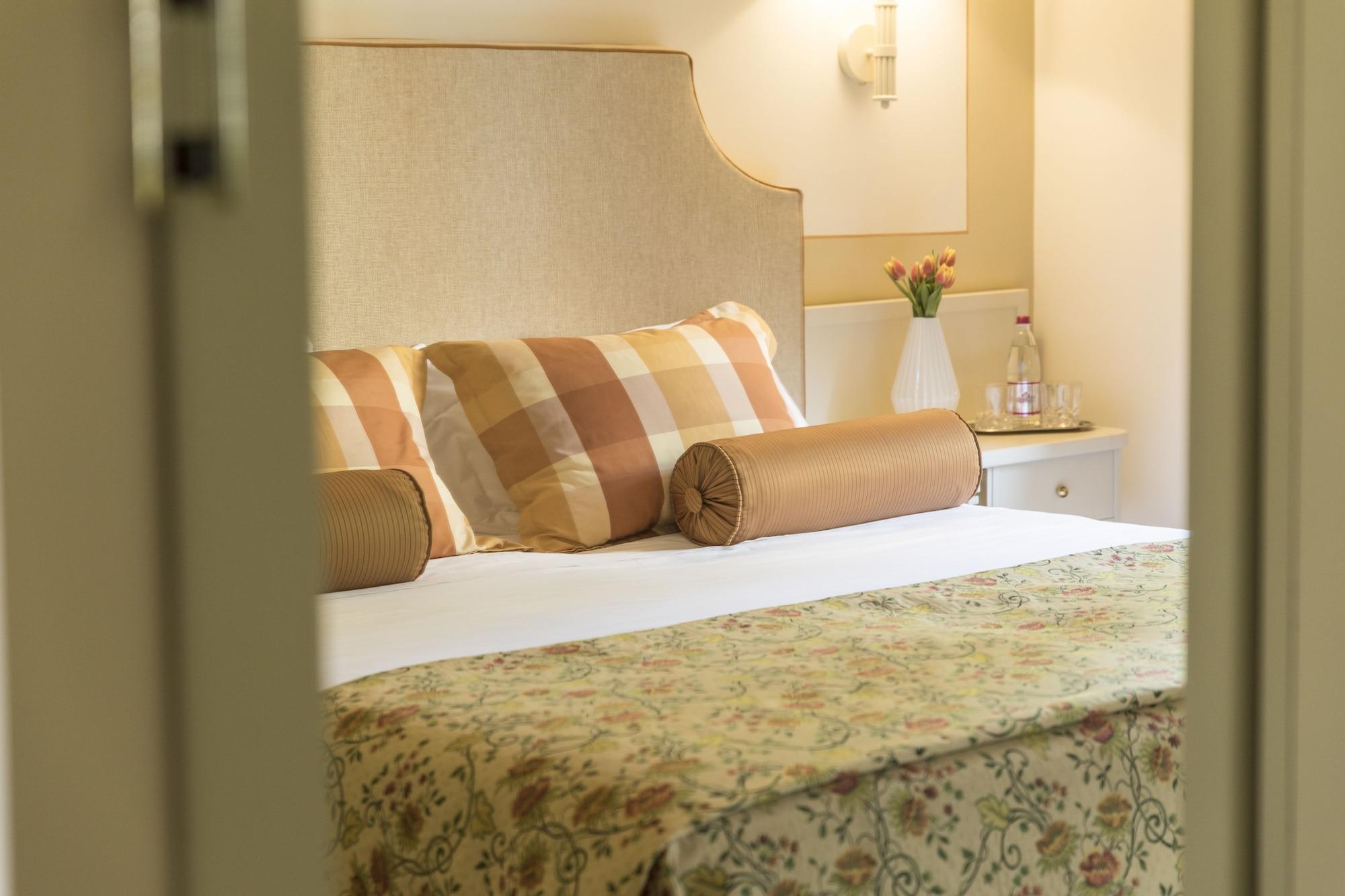 Hotel Relais Santa Chiara - Tuscany Charme San Gimignano