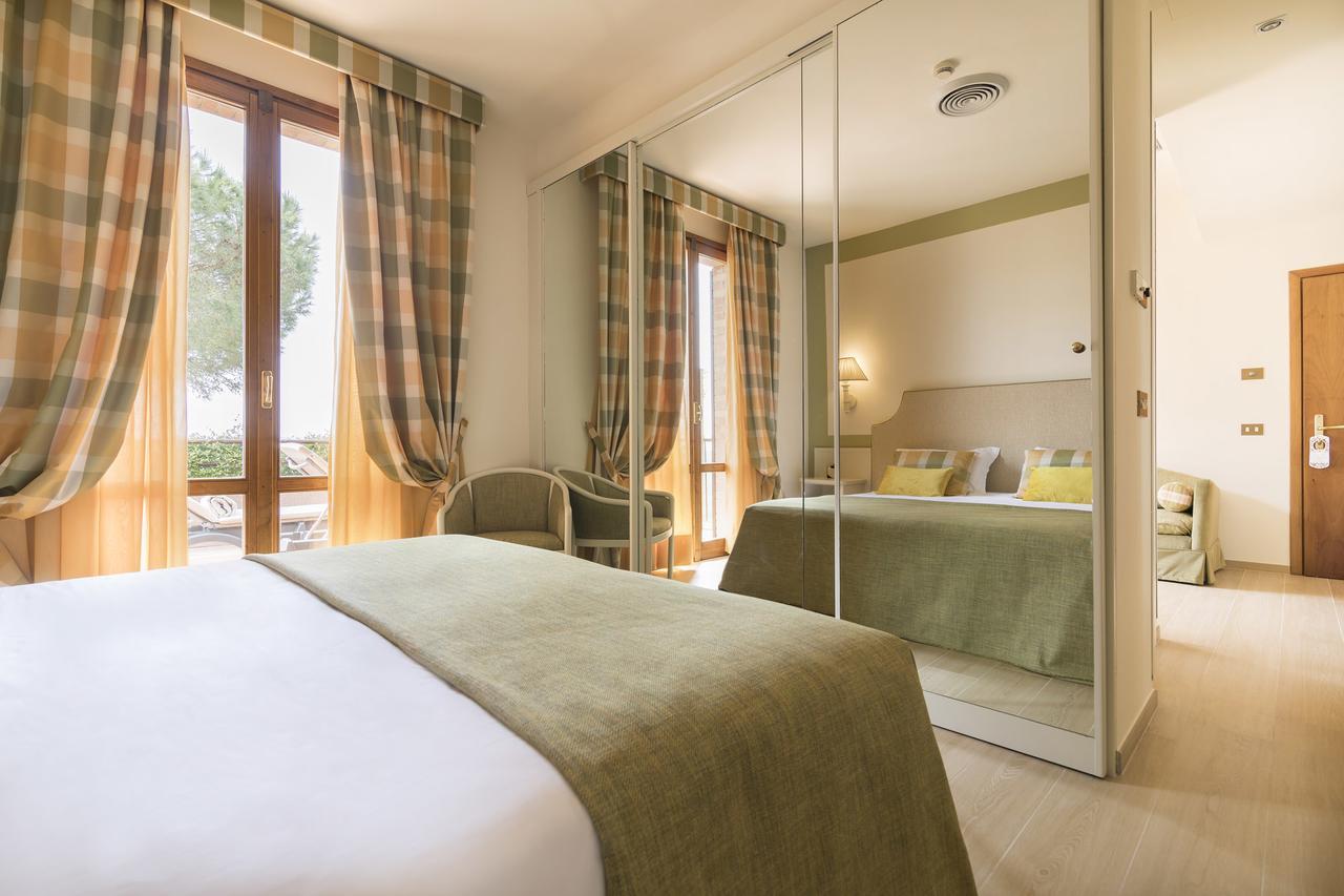 Relais Santa Chiara - Tuscany Charme Hotel San Gimignano