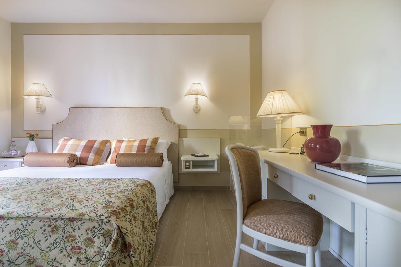 Relais Santa Chiara - Tuscany Charme Hotel 4*